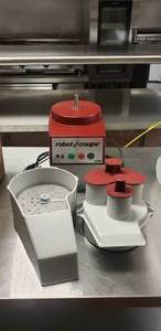 lot 129 image: Robot Coupe R2 3 QT Food Processor, Retails for over $2k