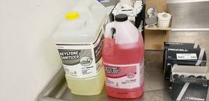 lot 144 image: Lot of Misc Sanitizers.  Keystone Sanitizer (2.5 Gallon) & Keystone Multi-Quat Sanitizer (1 Gallon)