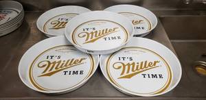 lot 329 image: Lot of 5 Miller Lite 13 Melamine Serving Trays
