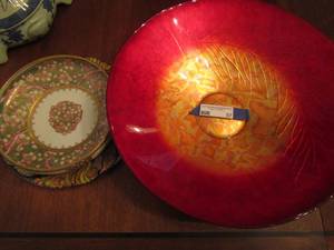 lot 57 image: 9 hand painted Nippon dcor bowl, 1981 Rosen tholi Rooster wall plate, 917 leaf dcor bowl