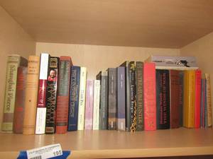 lot 195 image: Large lot of books hard and soft