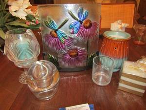 lot 122 image: Votive candle dcor lighted glass piece, new jet max candle, wax burner, oil burner candle, crystal candle holder