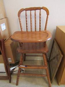 lot 17 image: Vintage wooden baby high chair with tray, mint condition very nice
