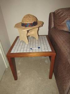 lot 34 image: Small size wicker hat, 71110 stool