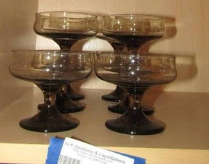 lot 227 image: 10 Dark glass sherbet cups, or yogurt
