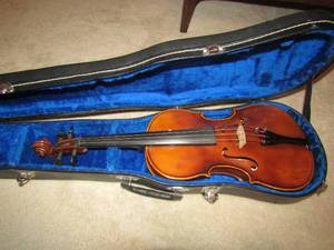 lot 35 image: Violin Frantz Heberlgin, Made in Germany