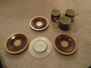 lot 144 image: Medallion fits and Floyd  tea cups and plates qty 3 cups and qty 4 saucers