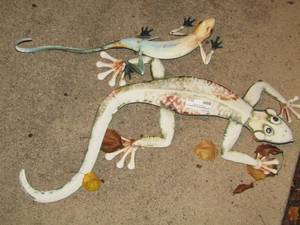 lot 352 image: Outdoor metal wall art lizards qty 2