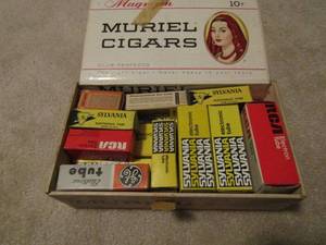 lot 316 image: Cigar box of electron tubes