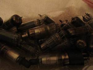 lot 308 image: Electron tubes, radio tv qty 20