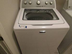 lot 29 image: MAYTAG Bravos mct Top load washer, works great, 10 settings