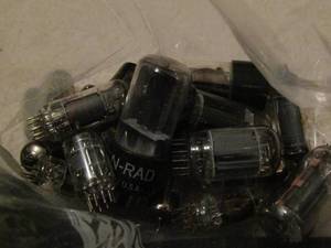 lot 290 image: Electron tubes, radio tv qty 20