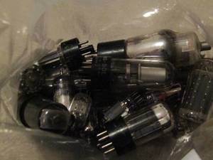 lot 293 image: Electron tubes, radio tv qty 20