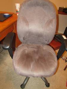 lot 400 image: Suede office chair very comfy with 2 arm rest, it will look amazing in your office