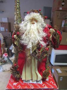 lot 419 image: Possible dreams Santas qty 2 for amntel dcor