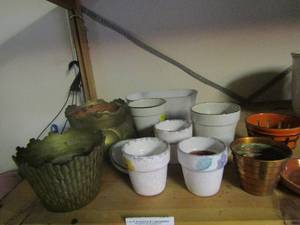 lot 442 image: Lot of small ceramic planter pots qty 10