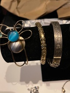 lot 147 image: 6 bracelets and bejeweled necklace