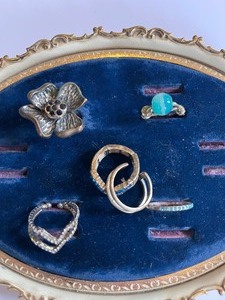 lot 281 image: 6 rings