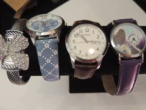 lot 158 image: 2 novelty watches for woman, 1 bracelet, and 1 mens vintage Timex