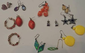 lot 132 image: 10 pair matching earrings