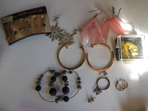 lot 213 image: 4 matching pairs of earring, a card on studs and more