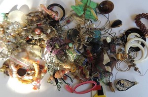 lot 57 image: Large assortment of mismatched earrings