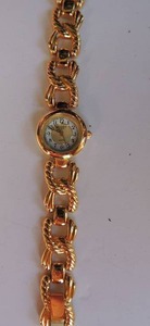 lot 302 image: NIB gold fashion watch from Dillards