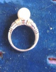 lot 329 image: pearl ring 14k and sterling