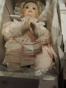 lot 49 image: Ashton-Drake Galleries God Hears little Children NOW  I LAY ME DOWN TO SLEEP