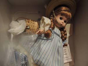 lot 80 image: MADAME ALEXANDER - Summer Garden Vintage 8