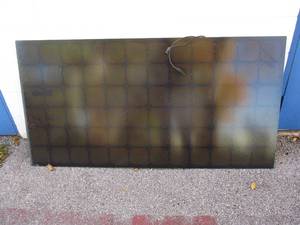 lot 20 image: 4-Flat Screen 215-Watt, Light Weight Solar Pannels. Each one is about31-12 x 60-12. Note 4 X Money