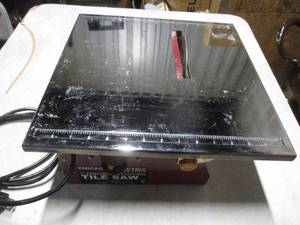 lot 7 image: Chicago Electric 7 Portable Wet Cutting Tile Saw # 69231-Works