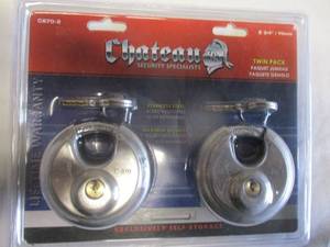 lot 59 image: 4-New Chateau Twin Pack #C870-2 Maximum Security Rd. Disk Locks With 2-Keyed alike Keys Ea., (8-Locks). NOTE 4-X Money