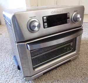 lot 159 image: Cuisinart digital air fry toaster oven model CTOA-130PC2, Like new in working condition