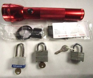 lot 171 image: Mag-lite, Ruger gun safety locks, and Masterlock padlocks all with keys