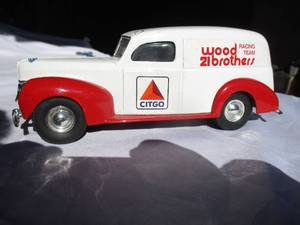 lot 10 image: ERTL -American Classic 1993,1940-Ford Panel Van #21 Wood Brothers Racing Team Coin Bank, Autographed by Morgan Shepherd
