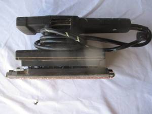 lot 19 image: BLACK & DECKER 7448 - 13 Sheet Finishing Sander