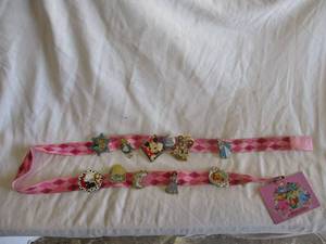 lot 38 image: Disney Princess-Collectors - Pin Trading Lanyard With 11-Metal Disney Collectors Trading Pins