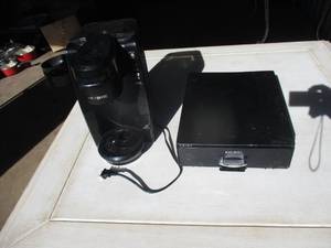 lot 118 image: Lot-Mr. Coffee Single Cup K-Cup Coffee Maker #VBMC-KG-5 And Keurig-Low Profile Counter Top Dispenser