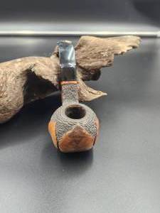 lot 2 image: Vintage Estate tobacco smoking pipe - Design Berlin (db) - with pouch and box (Box 2)