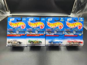lot 112 image: Selection of Hot Wheels