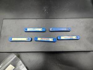 lot 120 image: Selection of pocketknives-sliders - Lockheed (B3)