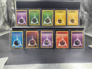 lot 246 image: Selection of Pokmon cards