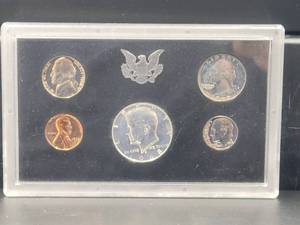 lot 104 image: 1968 United States Proof Set