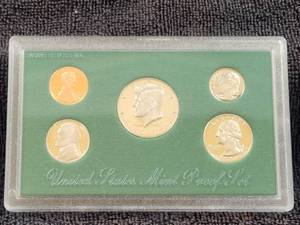 lot 142 image: 1997 United States Mint Proof Set