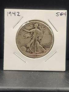 lot 209 image: 1942 Walking Liberty Half Dollar - silver