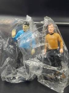 lot 57 image: 1991 Star Trek - Captain Kirk and Spoc figures