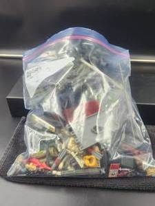 lot 106 image: Selection of GI joe toys