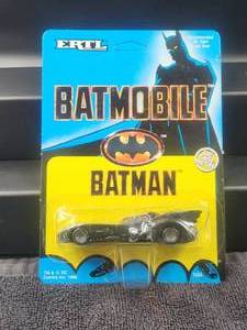 lot 148 image: 1989 Ertl Batmobile in package