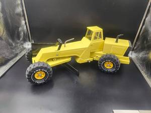 lot 201 image: Very nice Tonka Road grader tractor toy